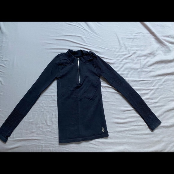 Free People Movement: women’s xs/s long sleeve quarter zip - Picture 1 of 4